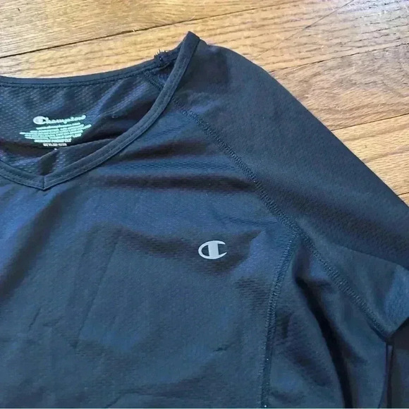 Champion long sleeve - Picture 2 of 5